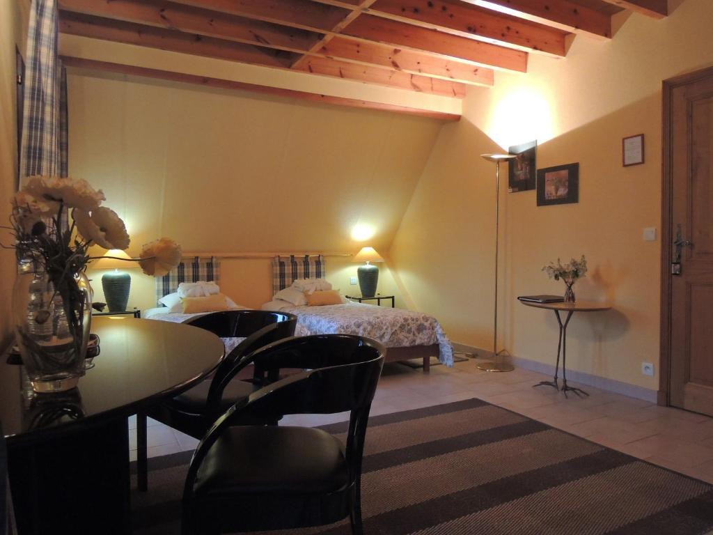 Villa Touloumo Mayrac Kamer foto